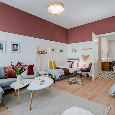 Royal By Michal&friends Appartamento Praga