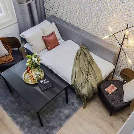 Apartment Royal By Michal&friends Prague
