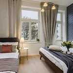 Royal By Michal&friends Praga